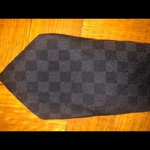 Louis Vuitton Damier Tie